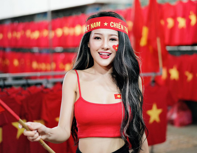 ngan 98 ban nude an mung tuyen viet nam vo dich aff cup 2018