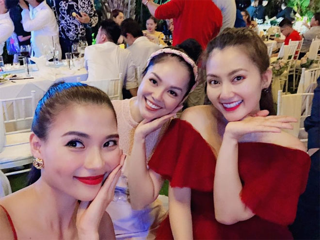 sao nam 28 tuoi cuoi nu dai gia ha noi cam khach du tiec dang anh co dau