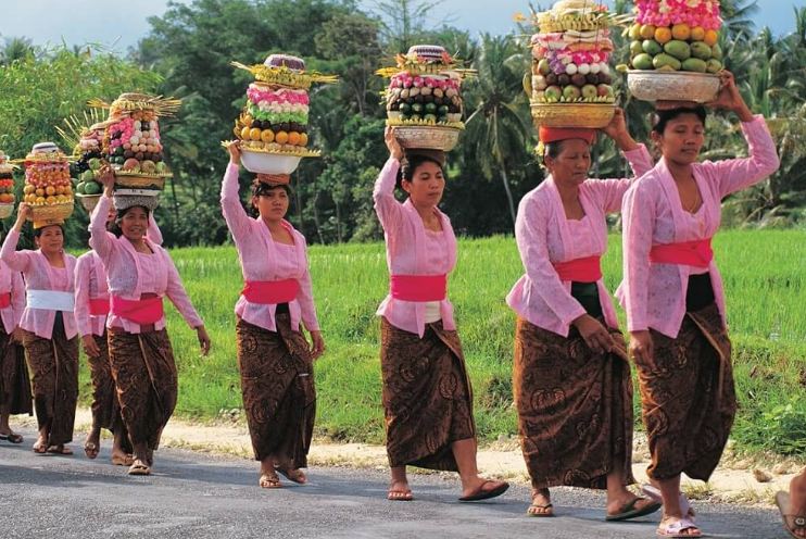 tet nay chua biet di dau choi tham khao ngay nhung diem den ngay gan viet nam nay