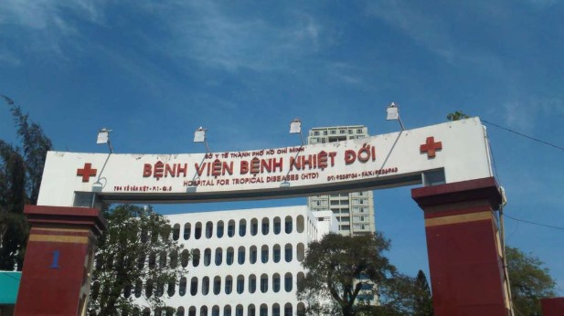 Bệnh viện Bệnh nhiệt đới TP.Hồ Chí Minh đang cách ly bệnh nhân quốc tịch Mỹ nhiễm virus Corona.