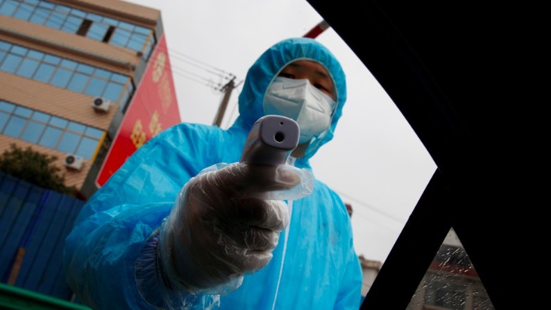 so nguoi chet do virus corona tang vot hang van ca nhiem benh