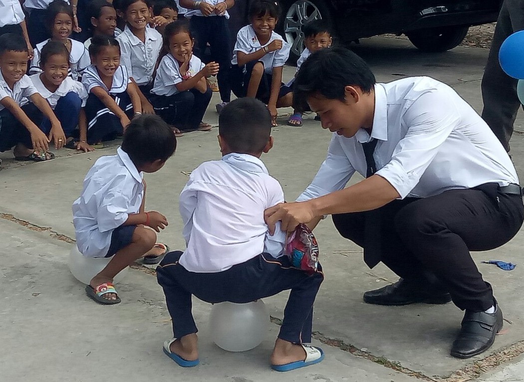 Món quà đặc biệt chỉ thầy cô dạy học sinh Khmer mới có