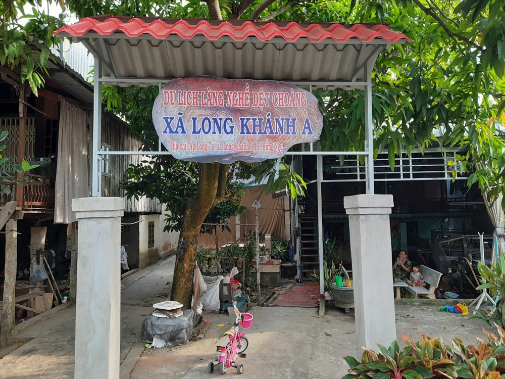 Hồi sinh làng nghề dệt choàng 100 tuổi độc đáo ở Long Khánh A