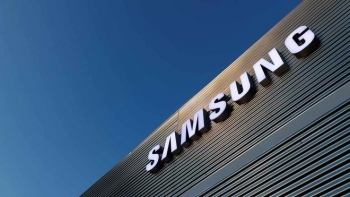 Vượt Apple, Samsung là nhà sản xuất smartphone lớn nhất thế giới