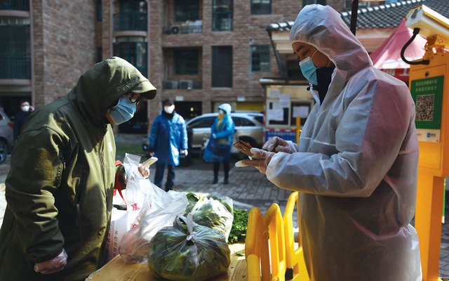 ai la nguoi dau tien nhiem covid 19 tren the gio i