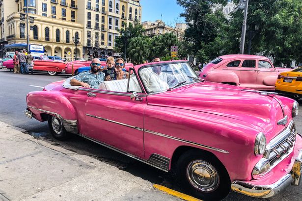 Phát ghen với cuộc sống của cậu bé 2 tuổi đi khắp thế giới phat ghen voi cuoc song cua cau be 2 tuoi di khap the gioi