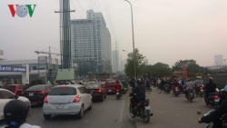 ha noi cam xe may ai cho toi lam nguoi di bo