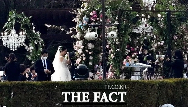 Ảnh: Những khoảnh khắc đẹp trong đám cưới Hyun Bin và Son Ye Jin - 4