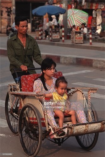 hinh anh de doi ve phu nu viet nam thap nien 1990