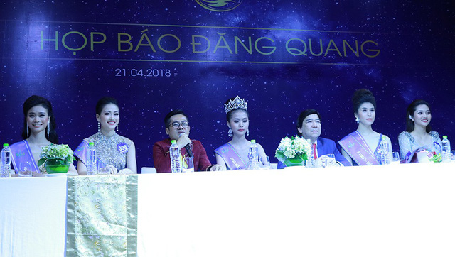 tan hoa hau bien ung xu vap vap van dang quang ban to chuc noi gi