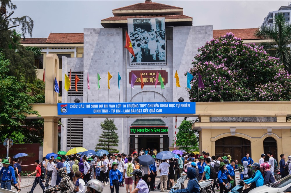 phu huynh cho con thi duong ha noi tac khong loi thoat