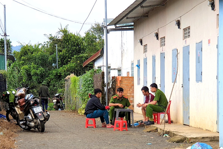 chong sat hai vo khi vua han gan tinh cam