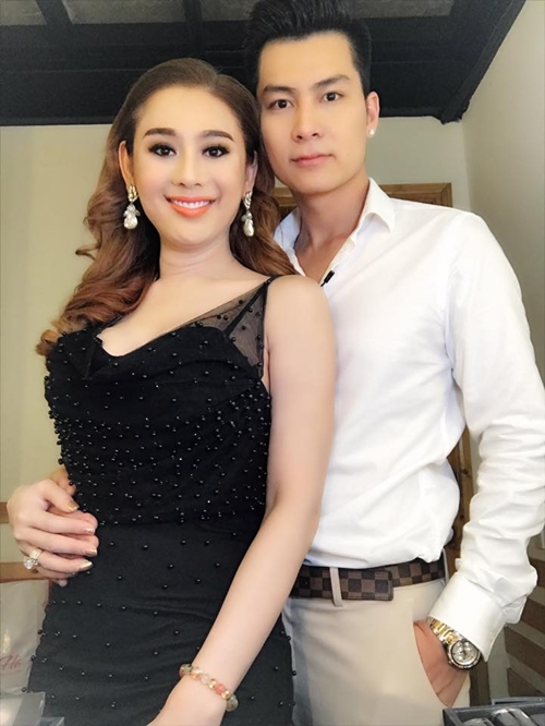 lam khanh chi thu nhan chuyen yeu duong tron tranh gan gui voi chong tre