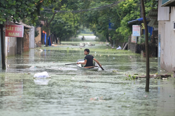 bien rac bua vay nguoi dan vung lu ha noi