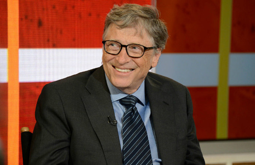 bill gates di tron hai lan mot nam trong khu rung bi mat