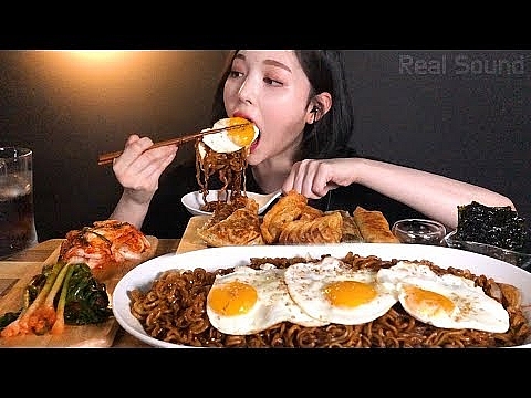 trao luu mukbang ngon mat ngon mieng nhung nhieu hiem hoa