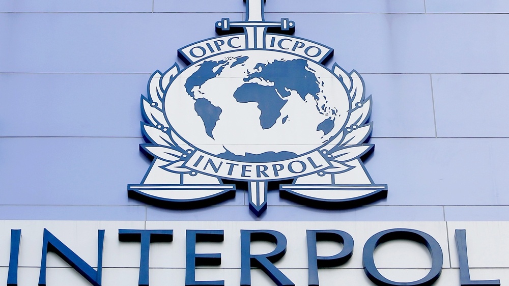 truy na quoc te interpol nhu the nao