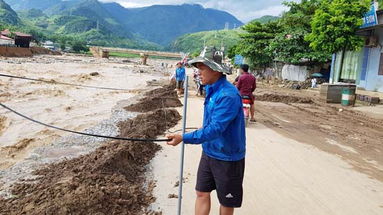 anh canh tan hoang o muong la sau con thinh no cua thien nhien