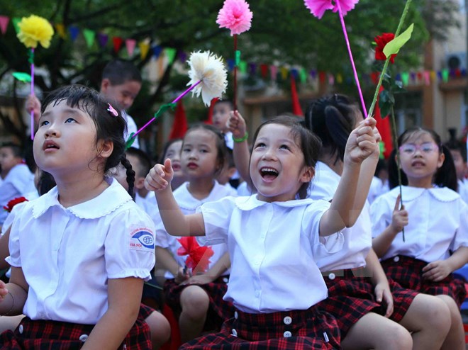 hoc truoc khai giang sau phu huynh buon vi mat y nghia lanh dao truong noi khong nen choi chu