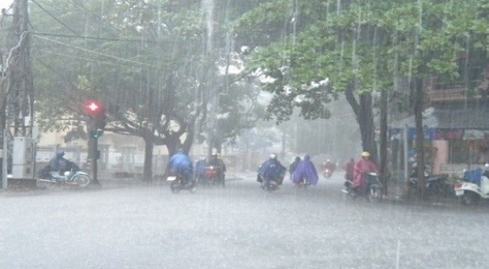 mua lon tren dien rong o bac va trung bo