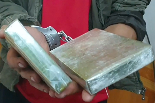 Nhận 10 triệu đồng vận chuyển thuê heroin nhan 10 trieu dong van chuyen thue heroin