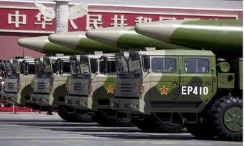 Mỹ nói Trung Quốc phóng 4 tên lửa đạn đạo ở Biển Đông