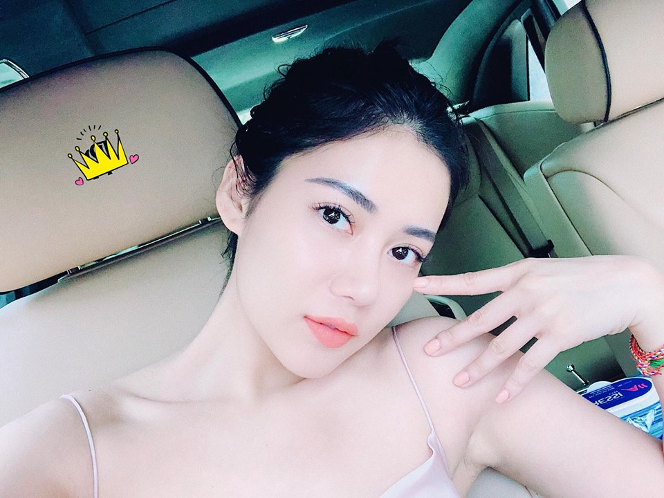 mac ao tre vai khoe vong 1 day quyen ru hot girl milan pham dan dau