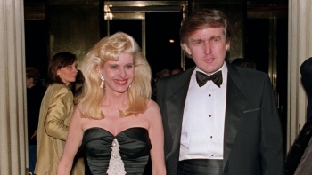 Người vợ đầu tiên và cuộc ly hôn được ông Donald Trump ví là "ngày đen tối nhất cuộc đời"