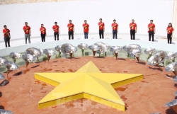 500 cán bộ, đoàn viên thanh niên dâng hương tưởng niệm 64 chiến sĩ Gạc Ma