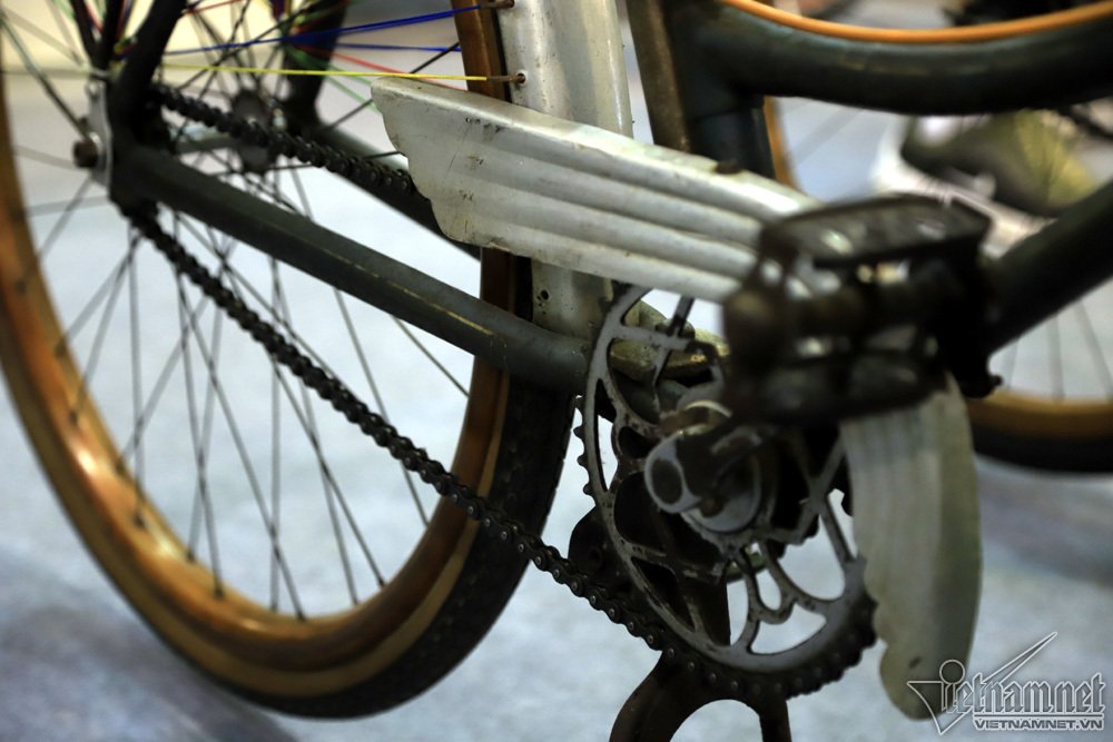 ngo ngang xe dap 100 tuoi dat ngang xe hop