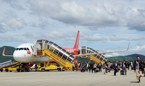 cung vietjet bay hang say vui le ngat ngay