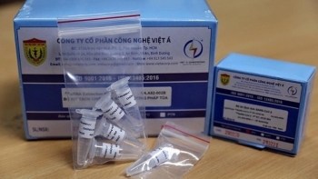 Khởi tố 2 vụ trưởng Bộ Y tế liên quan vụ Việt Á thổi giá kit test COVID-19