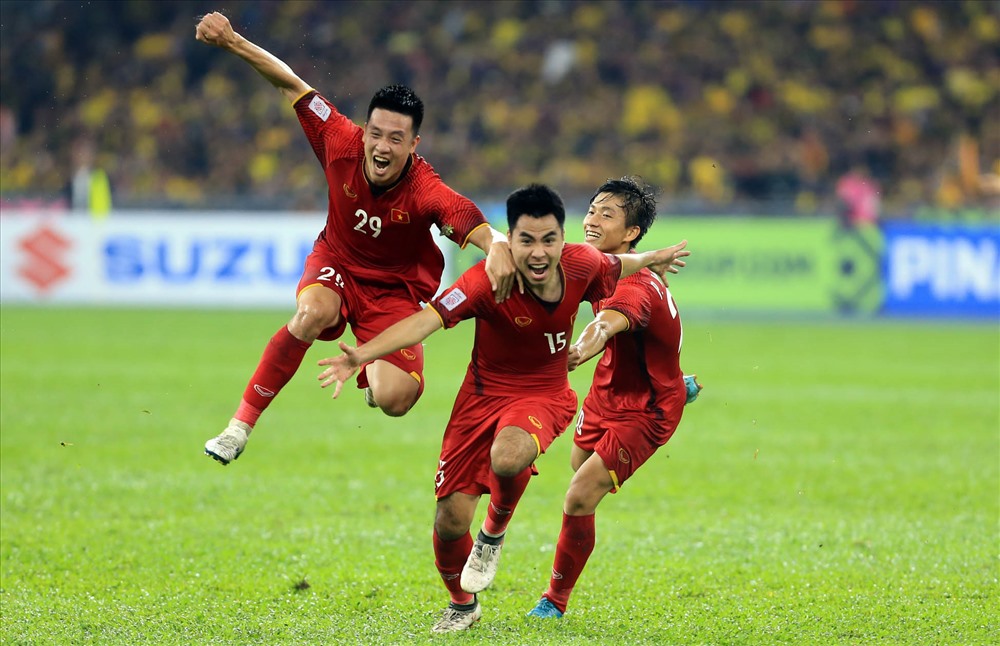 doan quan hlv park hang seo se lay lai danh du cho bong da dna