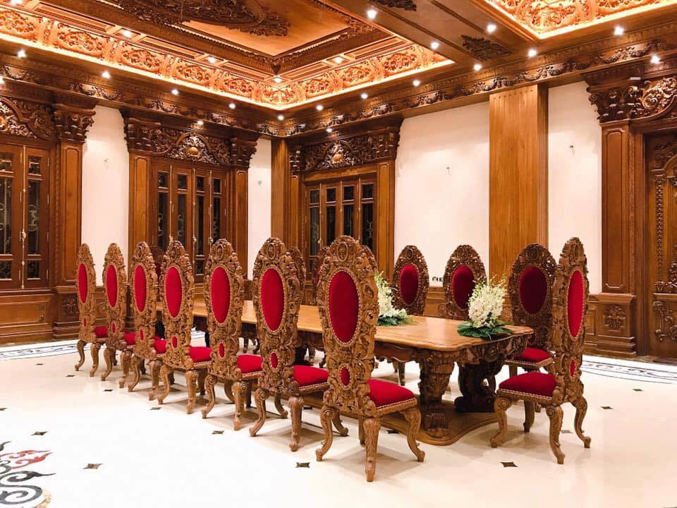 choang ngop voi ngoi biet thu cua gia dinh trong dam cuoi 200 cay vang o nam dinh