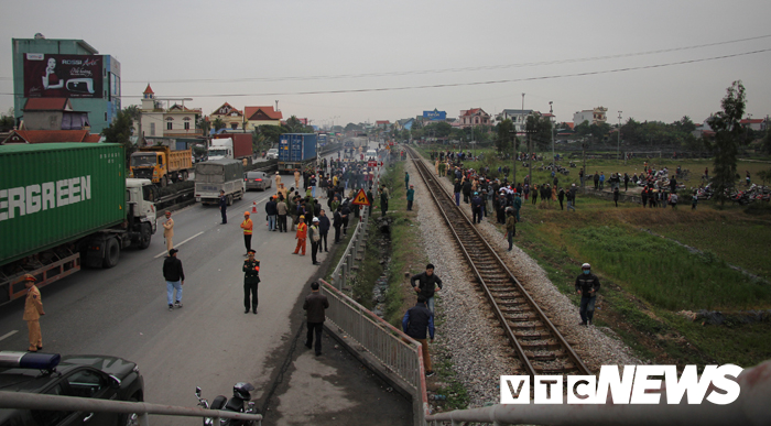 tai nan tham khoc o hai duong 8 nguoi chet bo truong gtvt yeu cau truy trach nhiem hang loat don vi