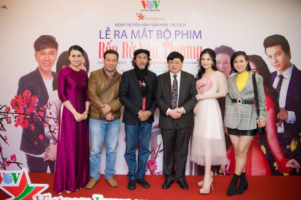 thanh nu mi go phi huyen trang va thuy trang song doi ai dep hon ai