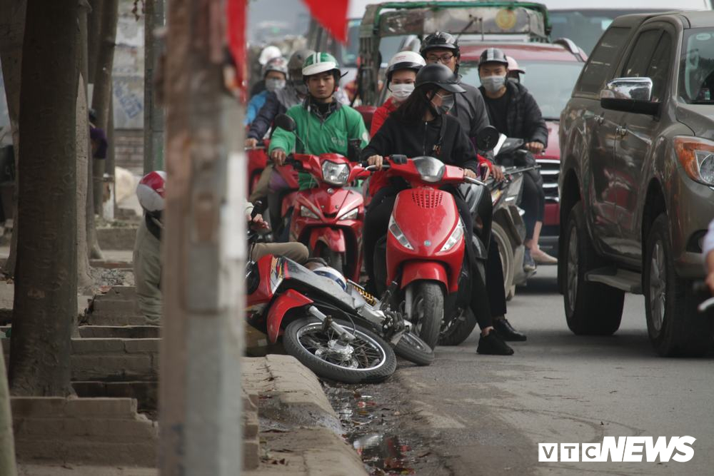 anh can tet nguyen dan ha noi un tac kinh hoang