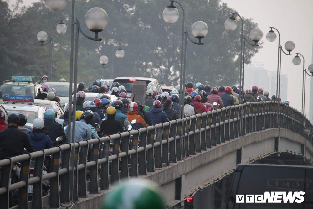 anh can tet nguyen dan ha noi un tac kinh hoang