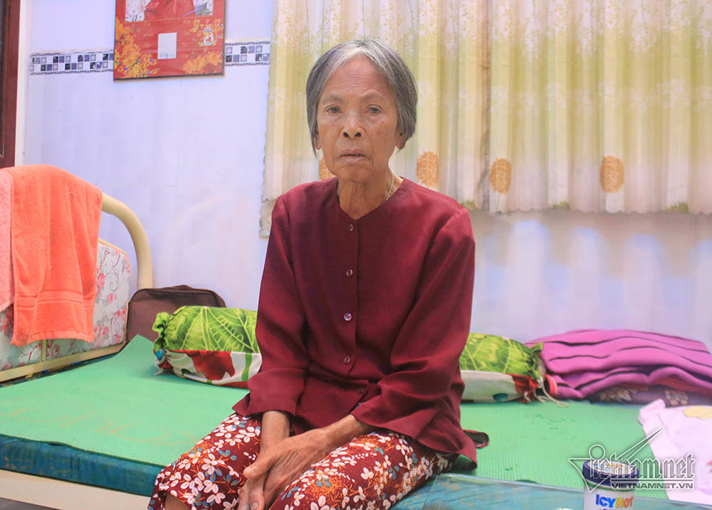 cu ba ngheo ngat xiu va hanh dong dac biet cua chang trai sai gon