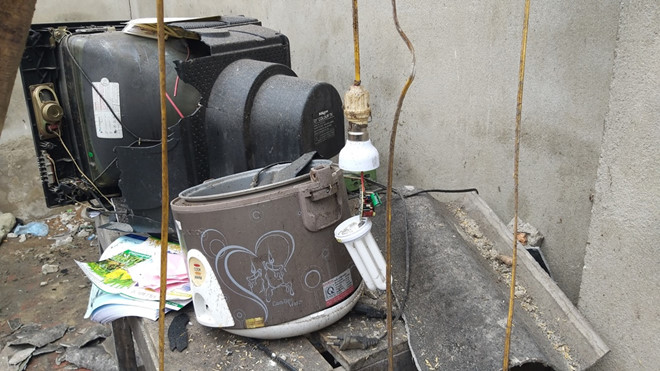 no lon 5 nguoi thuong vong quan ao tet con moi mac mot lan sao no voi di