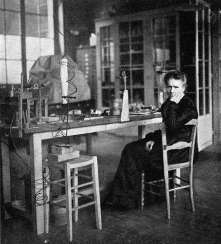 than phuc 10 phu nu tien phong ghi ten vao lich su