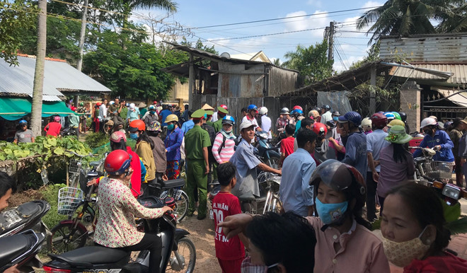 Giết vợ cùng bạn đồng giới 'sống chung': Nước mắt chồng đã chảy khi quỳ trước nấm mộ giet vo cung ban dong gioi song chung nuoc mat chong da chay khi quy truoc nam mo