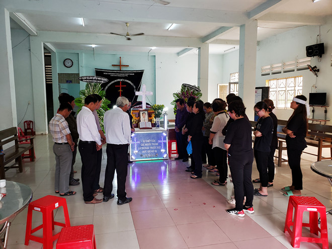 Lời cầu xin của mẹ nghi phạm giết người vì tưởng bắt cóc: “Là con tôi sai” loi cau xin cua me nghi pham giet nguoi vi tuong bat coc la con toi sai