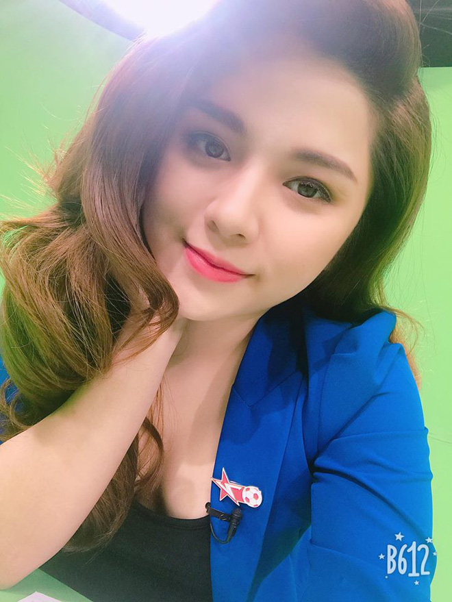 gu an mac nong ray cua btv dan chuong trinh the thao gay soc