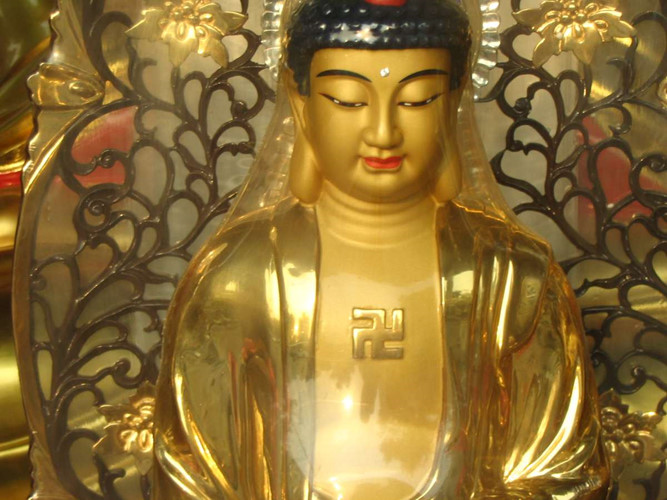 su that it biet ve bieu tuong chu van huyen bi