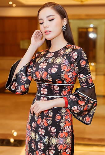 guong mat hoa hau ky duyen khong sac nhon nhu nhung anh tu suong