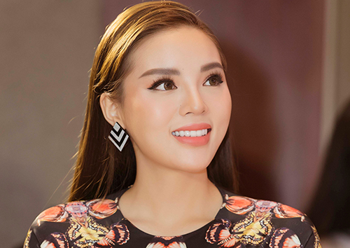 guong mat hoa hau ky duyen khong sac nhon nhu nhung anh tu suong