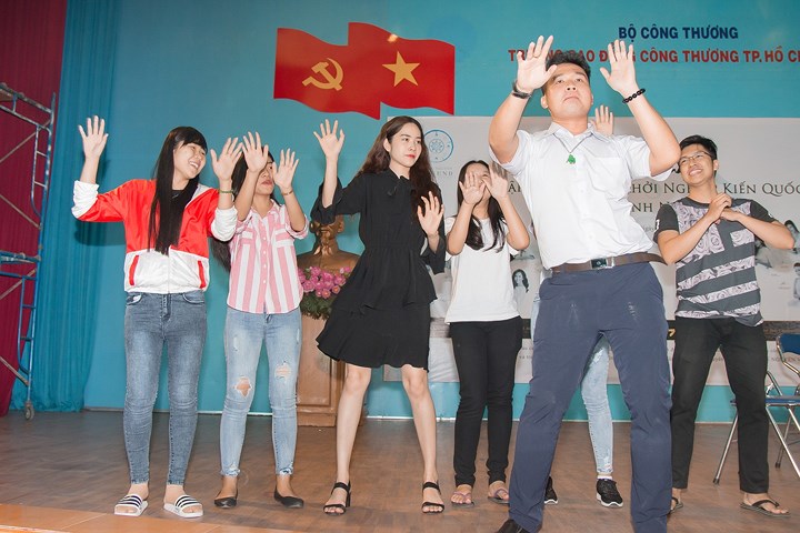 vua dau kho thua nhan yeu truong giang nam em rang ro di su kien