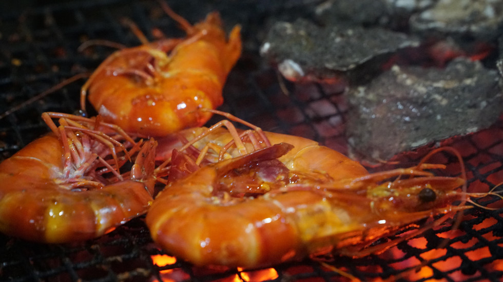 nguoi sai gon lac buoc trong thien duong hai san co khung gia binh dan
