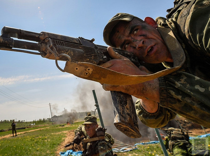 ngac nhien trinh sat nga hoc viet nam vuot tuong bang sao